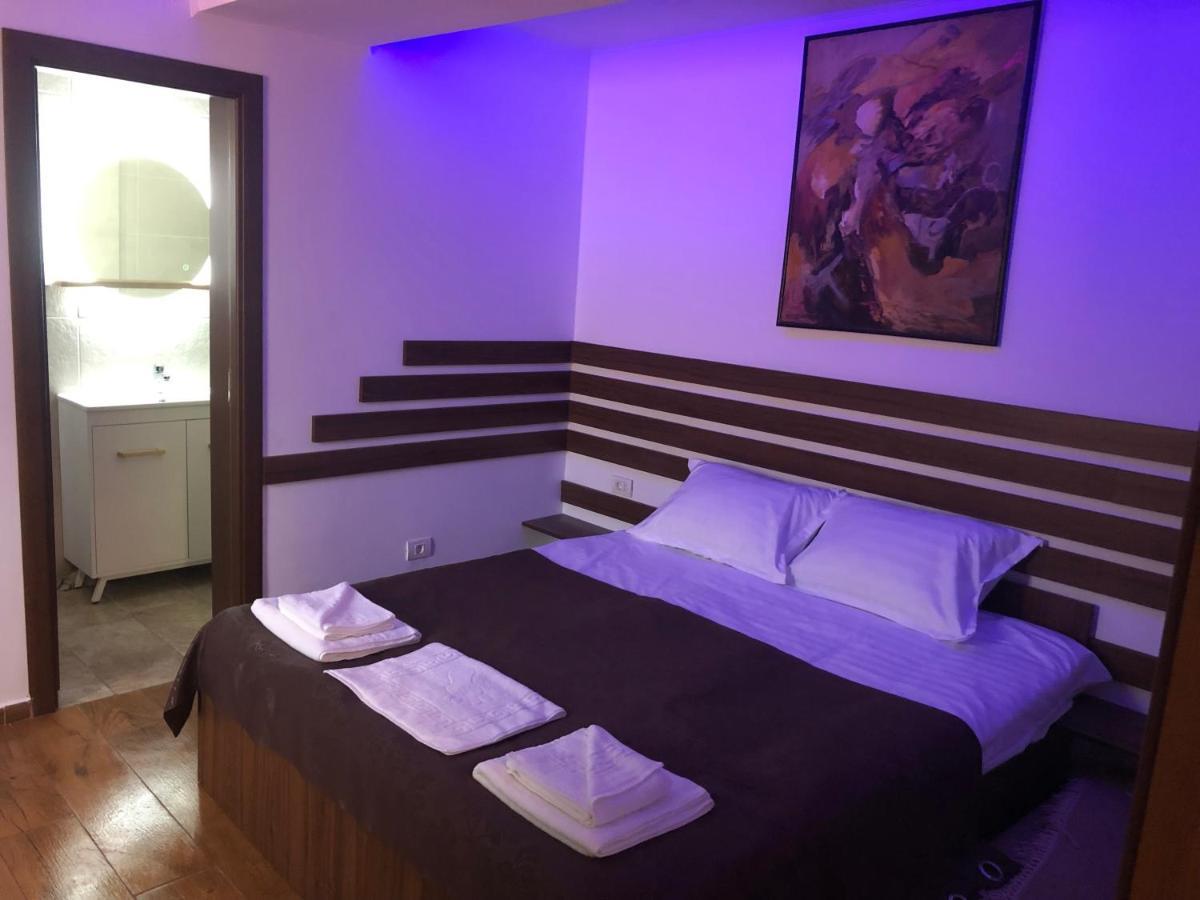 Apartament 2 Camere La Casa - Bucuresti エクステリア 写真