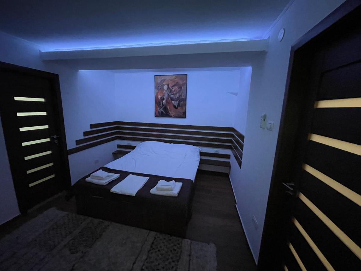 Apartament 2 Camere La Casa - Bucuresti エクステリア 写真