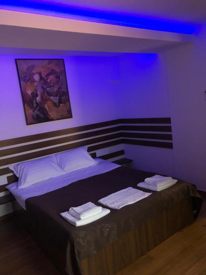 Apartament 2 Camere La Casa - Bucuresti エクステリア 写真