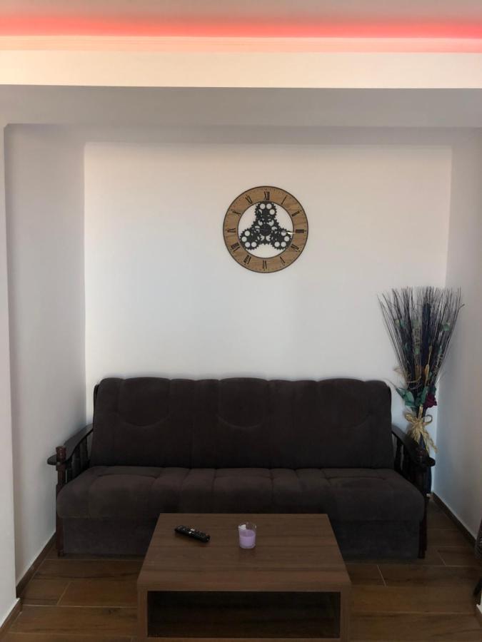 Apartament 2 Camere La Casa - Bucuresti エクステリア 写真