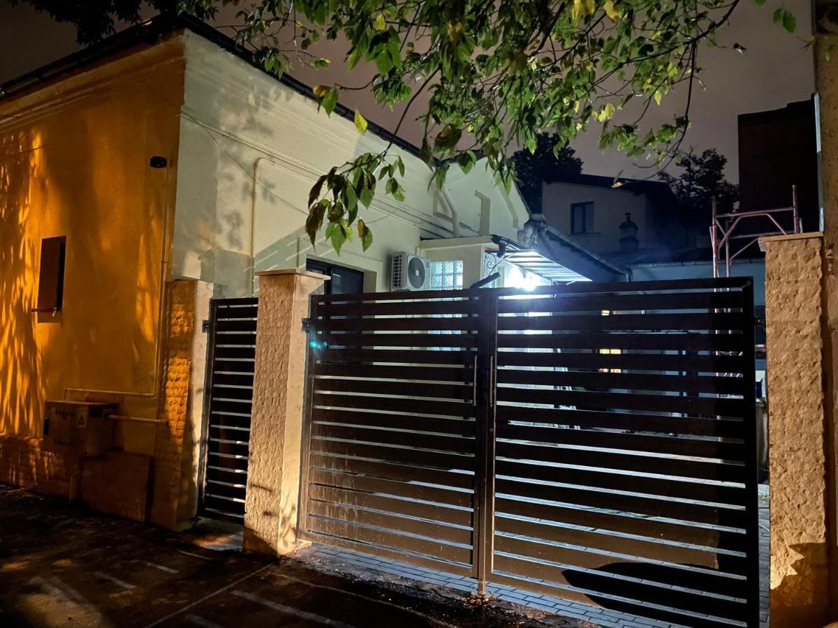 Apartament 2 Camere La Casa - Bucuresti エクステリア 写真