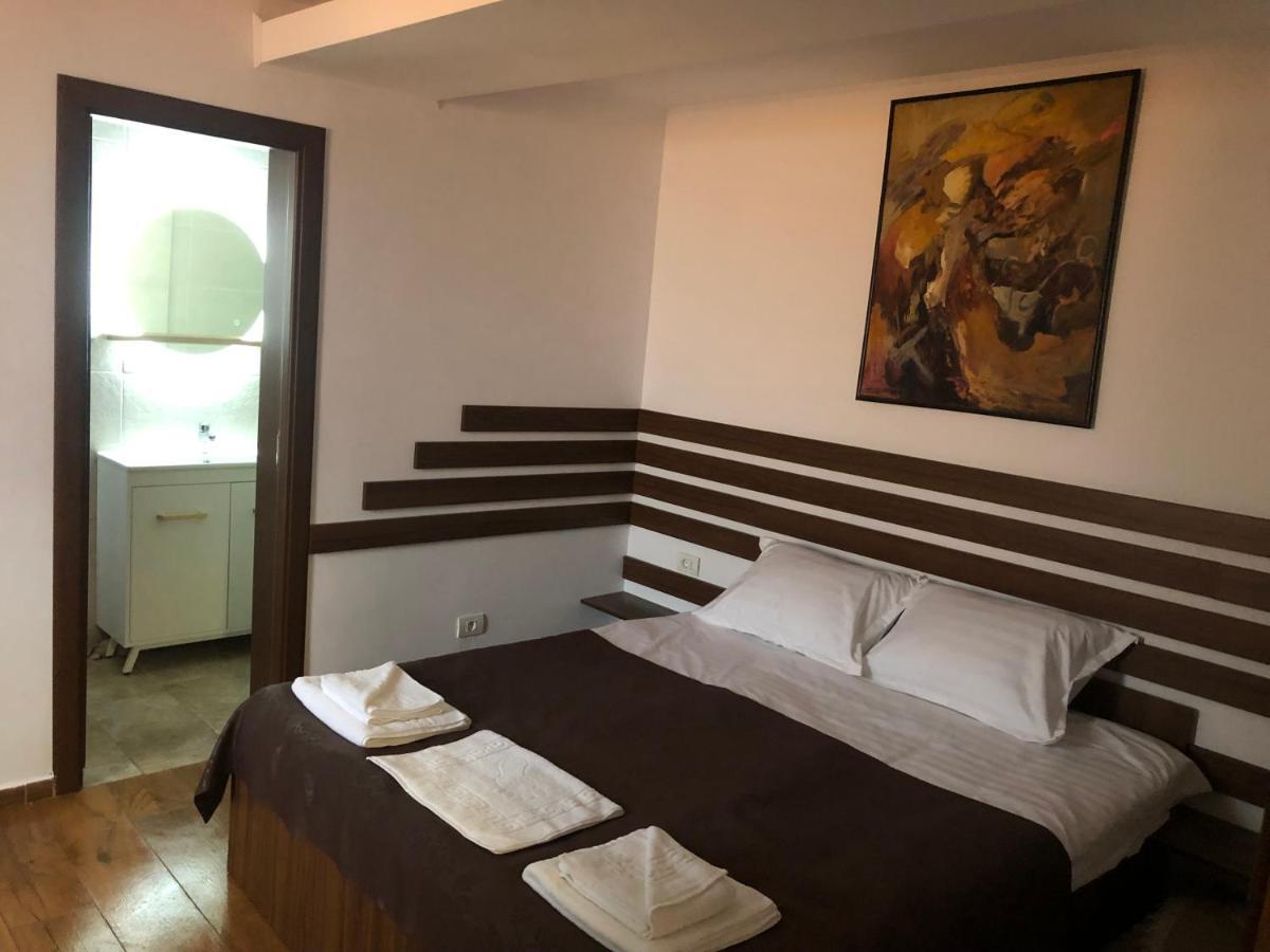 Apartament 2 Camere La Casa - Bucuresti エクステリア 写真