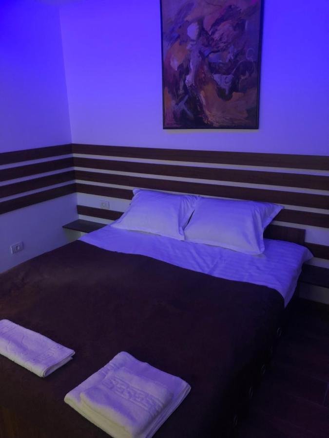 Apartament 2 Camere La Casa - Bucuresti エクステリア 写真