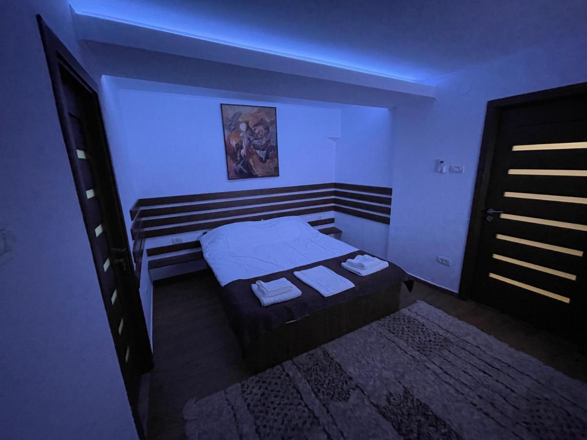 Apartament 2 Camere La Casa - Bucuresti エクステリア 写真